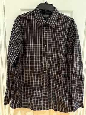 Banana Republic Men's Black Button-Down Shirt with White Grid